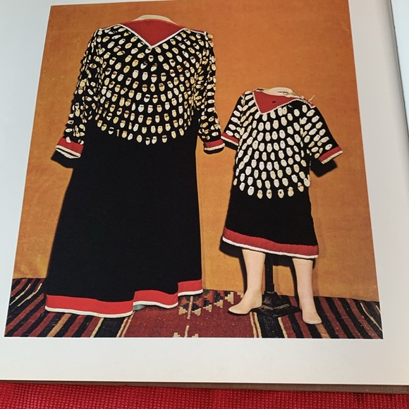 Hardcover “The  West of Buffalo Bill “ Frontier Art, Indian Crafts, Memorabilia - Picture 4 of 5